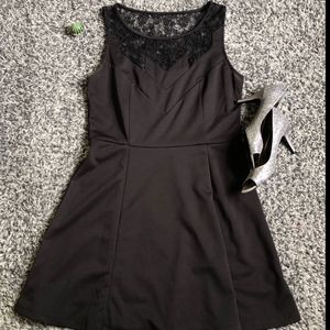 Attention Flowy Black Dress